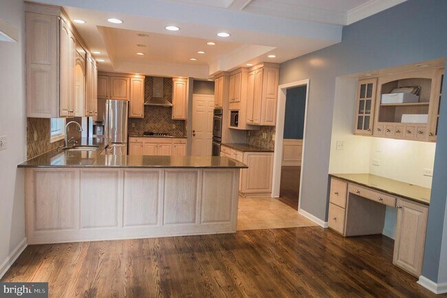 Building Photo - 5482 Royal Mile Blvd