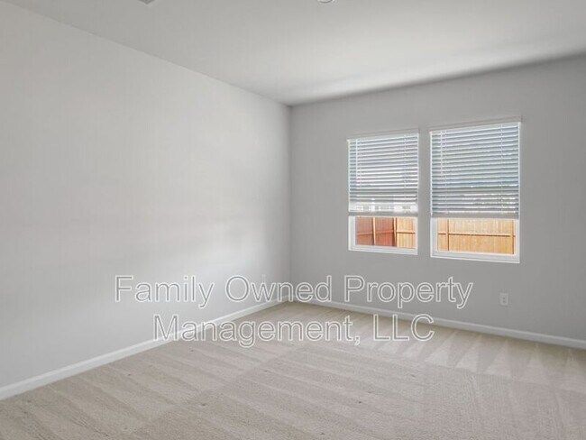 Building Photo - 519 Donnas Vw Wy