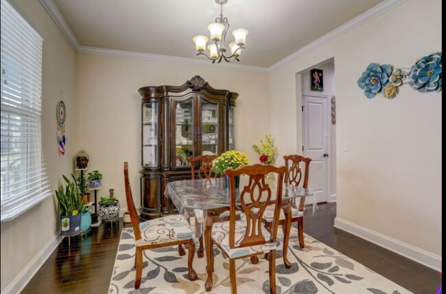 Building Photo - 1156 Amelia Park Dr