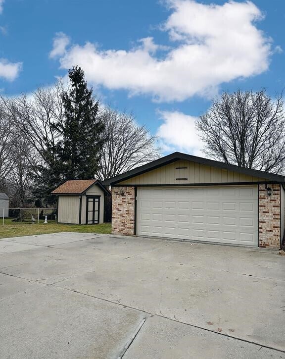 Building Photo - 40018 Stimpson Dr