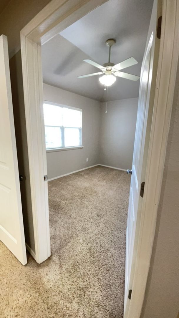 Building Photo - Spacious 3-Bed, 2.5-Bath Fourplex with Gar...