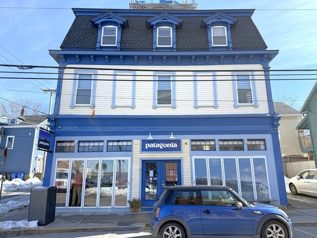 Building Photo - 3 Howard St