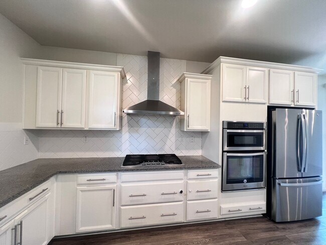 Building Photo - STUNNING 4BD/2.5BA TOWNHOUSE IN WALNUT CREEK!!!