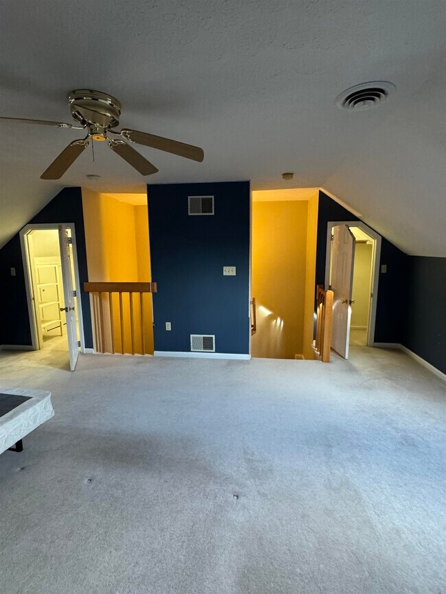 Building Photo - 16 High Bridge Hl