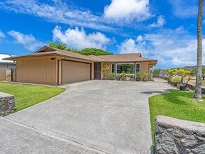 Building Photo - Pet Friendly in Kailua - Enchanted Lakes!