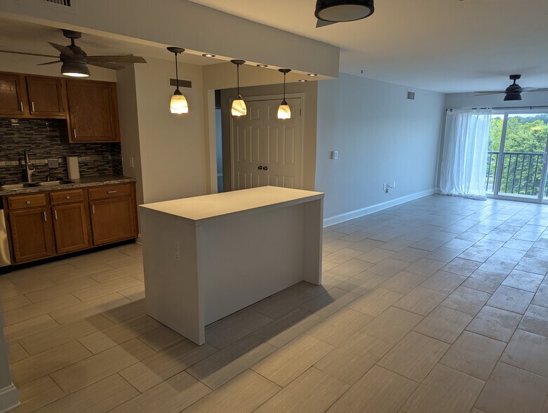 Dining, kitchen and living room - 200 Sanders Ferry Rd