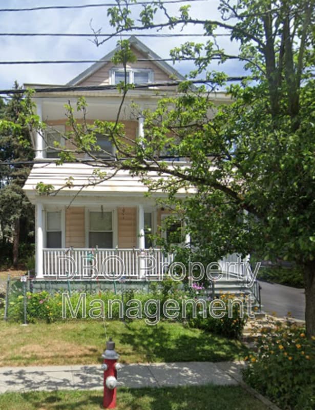 Building Photo - 227 Myrtle Ave