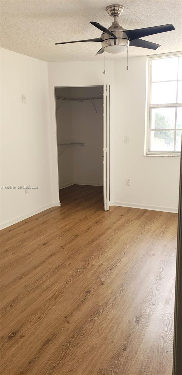 Building Photo - 19999 E Country Club Dr