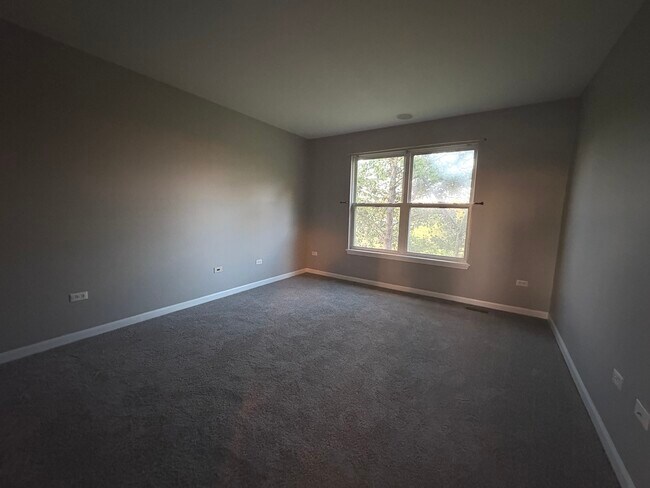 Building Photo - 1635 S Candlestick Way