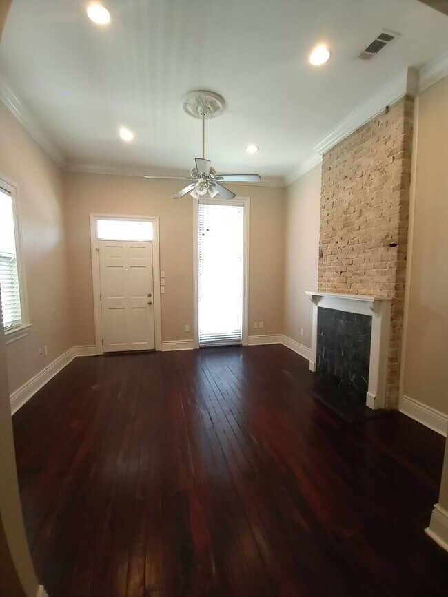 Building Photo - 3028 Cleveland Ave