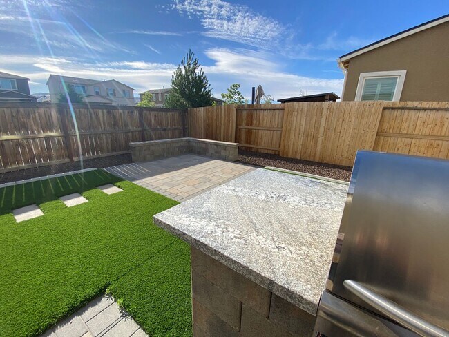Building Photo - Built 2022 Sparks Spanish Springs 4+ Bedro...