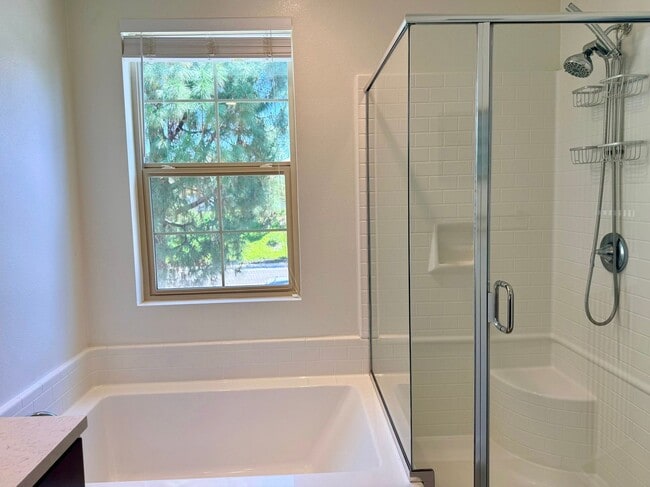 Building Photo - Stunning 3-Bed/2.5-Bath End Unit Condo with Solar & Large Yard