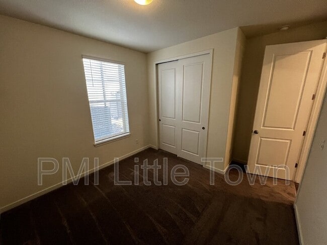 Building Photo - 9270 Inca Dove Cir