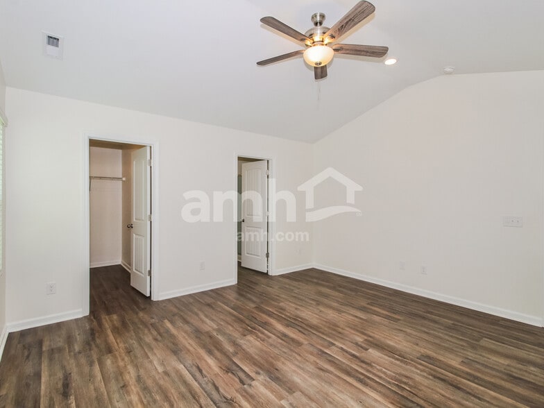 Building Photo - 1220 Dogwood Neck Dr