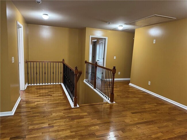 Building Photo - 11355 Shelton Pl
