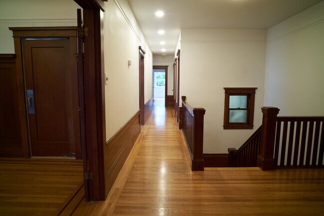 Landing /Rear Hallway - 3918 24th St