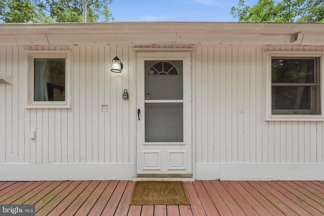 Building Photo - 371 Oak Hill Rd