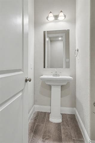 Building Photo - 209 Suma Dr