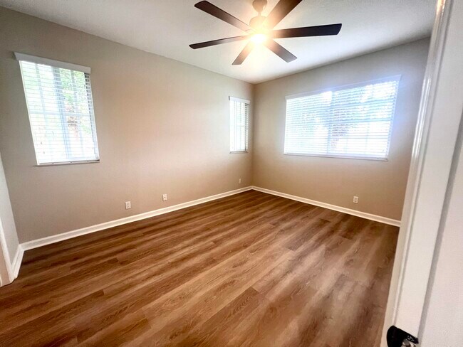 Building Photo - 7406 Briella Dr