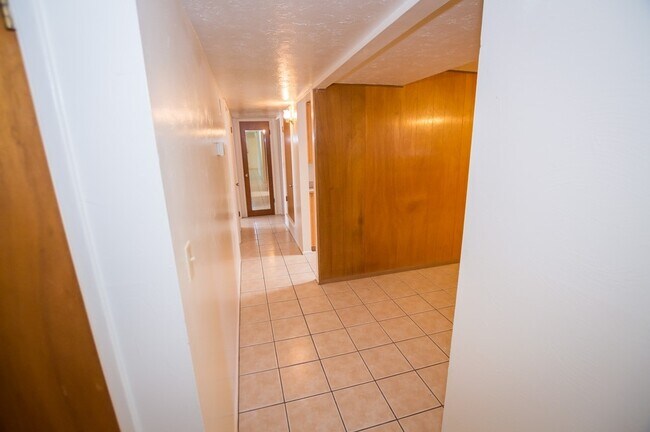 Building Photo - Large Corner Lot Santé Fe Home, Over 1650 ...