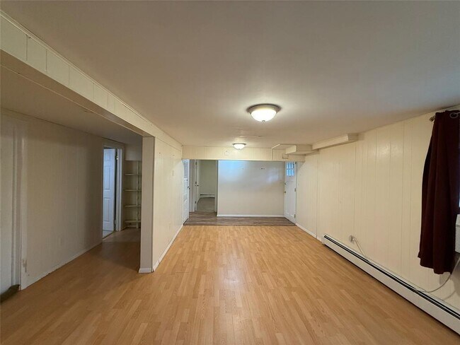 Building Photo - 33 Mi-Anna Dr