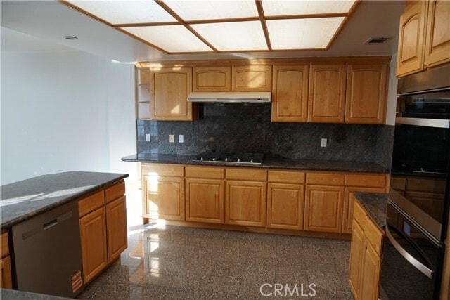 Building Photo - 1200 Oakwood Dr