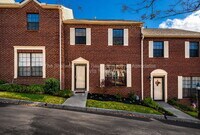Building Photo - 437 S Gallaher View Rd