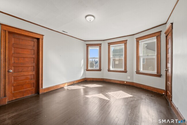 Building Photo - 811 East St