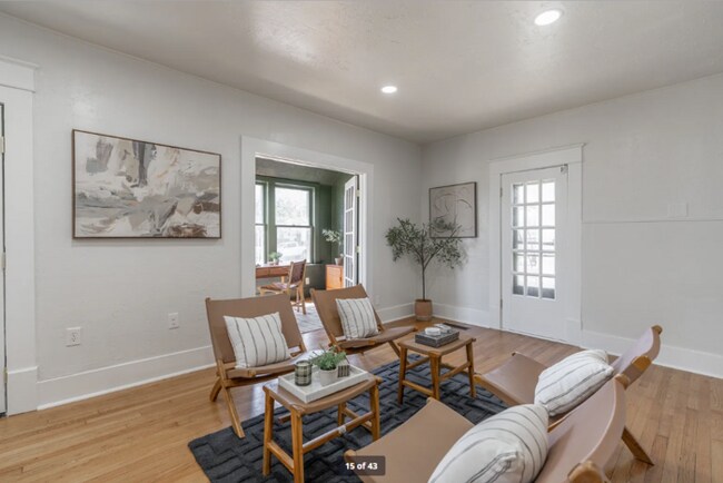 Building Photo - 4 Bed 3 Bath in Uptown OKC
