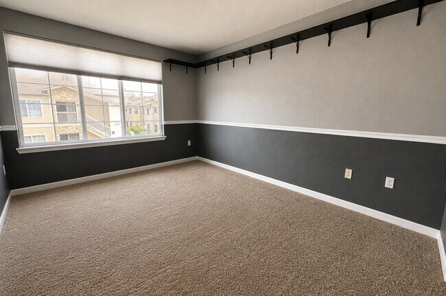 Building Photo - 10070 E Carolina Dr