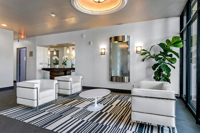 Building Photo - 2400 Presidential Way