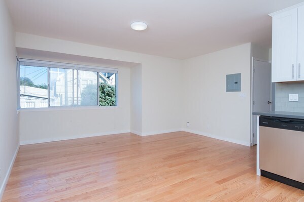 Building Photo - 1855 10th Ave