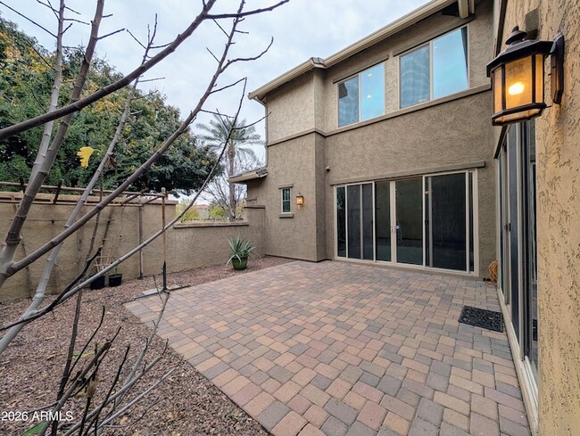 Building Photo - 923 S Osborn Ln