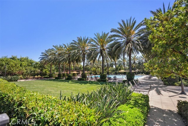Building Photo - 717 Spring Gdn