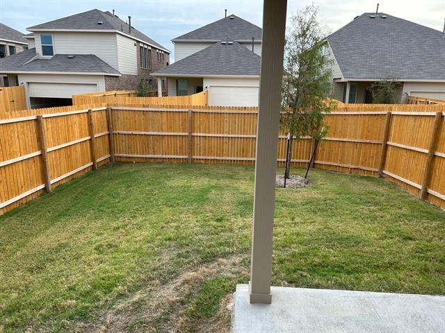 Building Photo - 2517 Maplehurst Dr