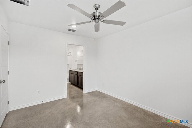 Building Photo - 1230 Concord Dr