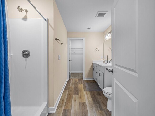 Building Photo - Townhome in Sneads Ferry