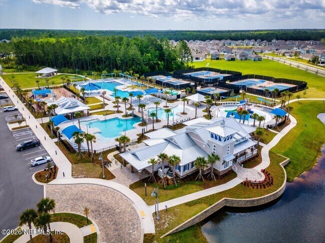 Building Photo - 61 Mellowood Ln