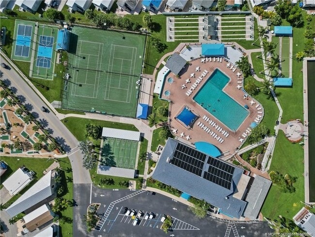 Building Photo - 1077 Nettles Blvd