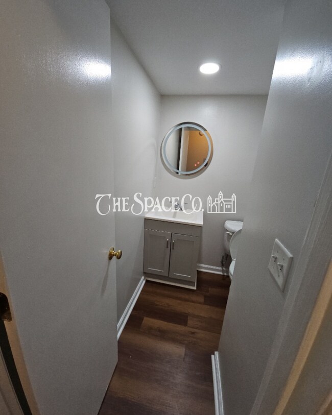 Building Photo - Fully Furnished Townhome — Move-In Ready in Summerville, SC