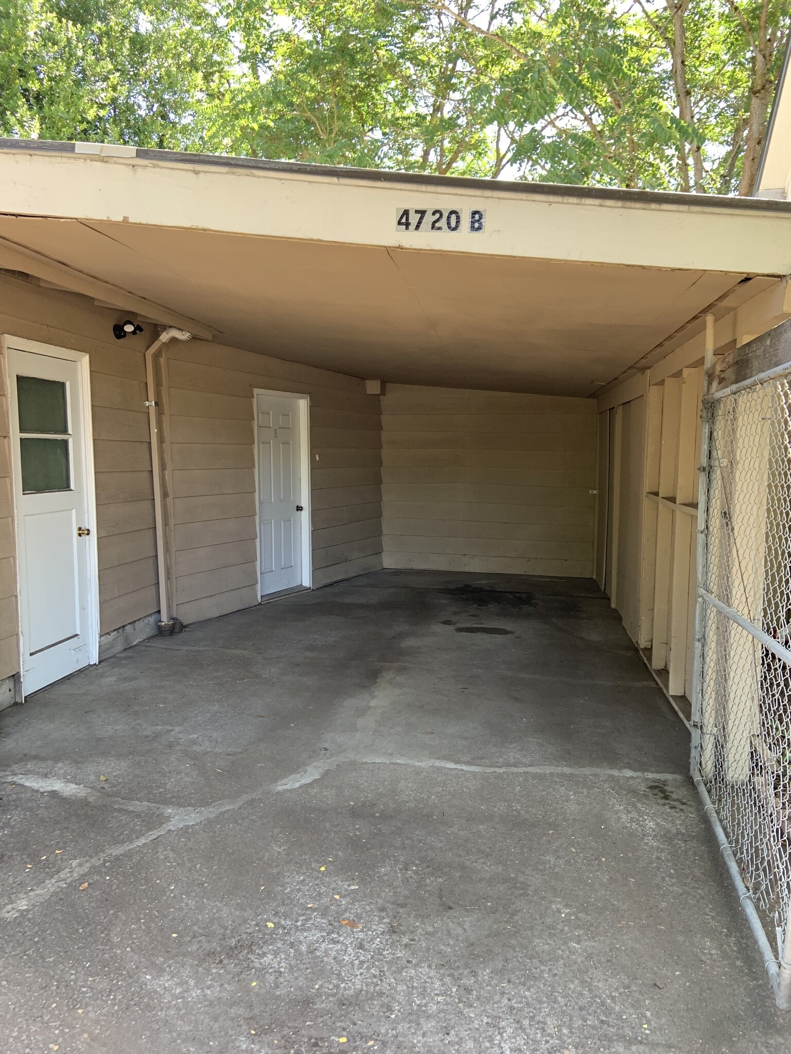 Carport - 4720 SE 52nd Ave