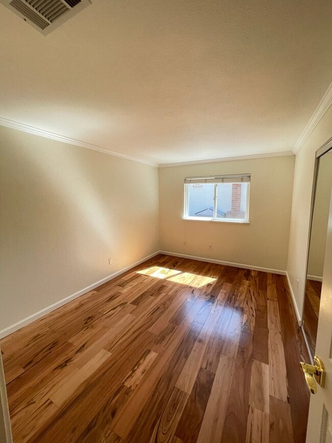 Building Photo - 5 Bed 3 Bath Home In Danville (Anderson Ranch)