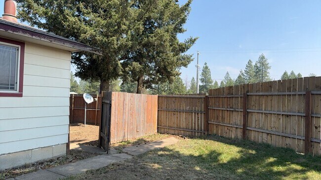 Building Photo - 5725 ID-53
