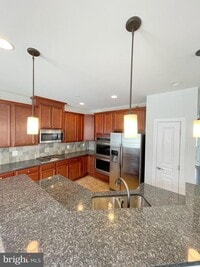 Building Photo - 43691 Yulan St