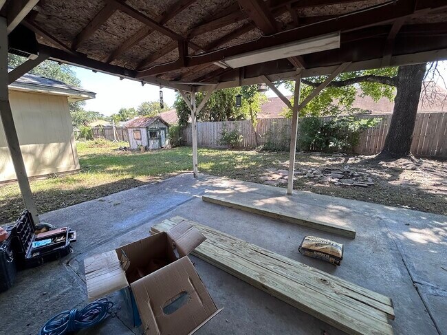 Building Photo - 20322 Beigewood Ln