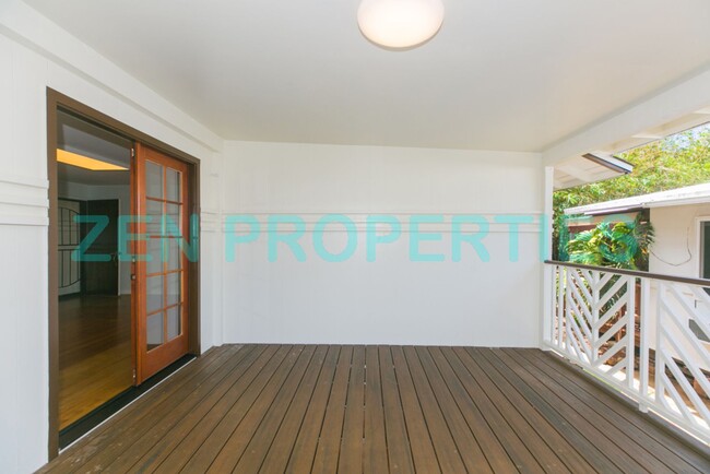 Building Photo - 3167 Charles St