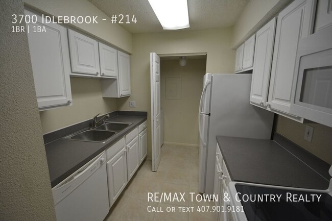 Building Photo - 3700 Idlebrook-#214