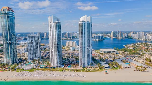 Building Photo - 18201 Collins Ave