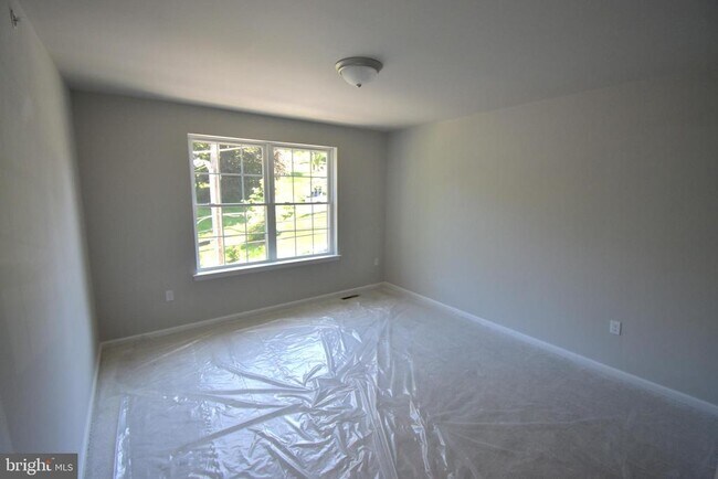 Building Photo - 358 E Nesquehoning St