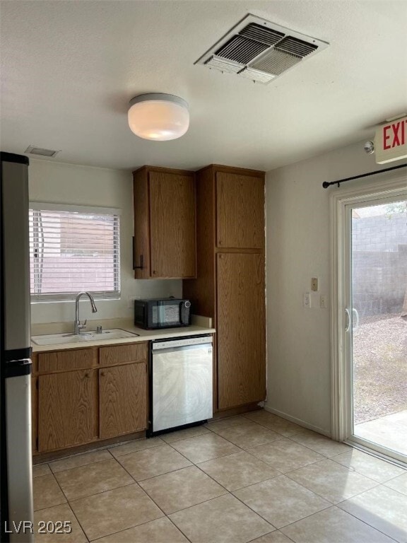 Building Photo - 8309 Palmada Dr